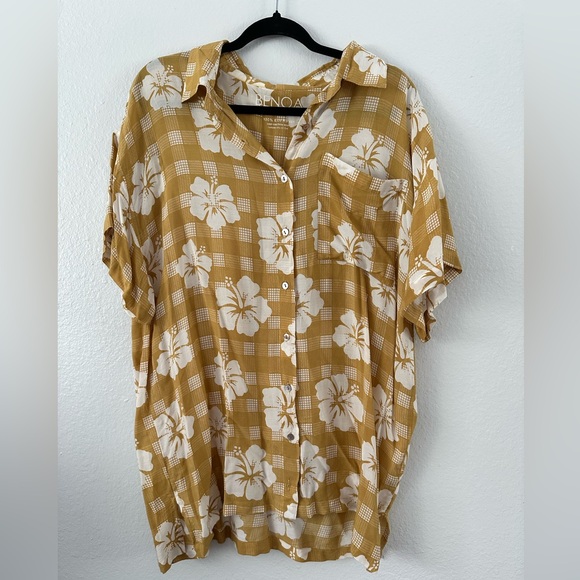 SOLD🌺 - Picture 1 of 1